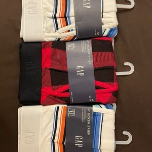 Men’s Gap 4" boxer brief medium (3 items)           v